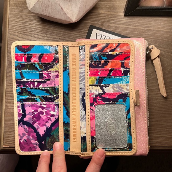 Consuela Diggi Slim wallet - Picture 4 of 6